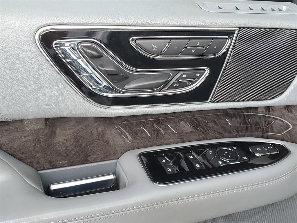 used 2018 Lincoln Navigator car, priced at $31,698
