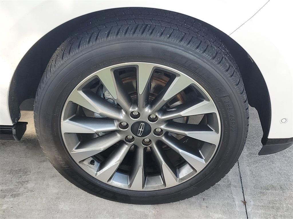 used 2018 Lincoln Navigator car, priced at $31,698