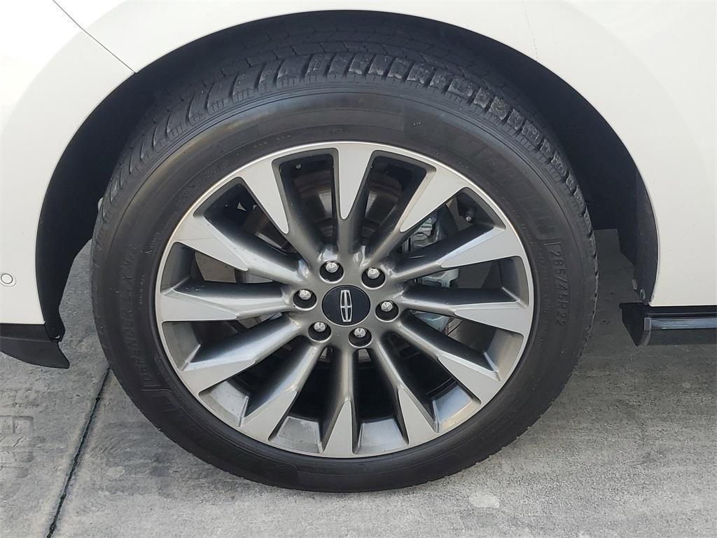 used 2018 Lincoln Navigator car, priced at $31,698