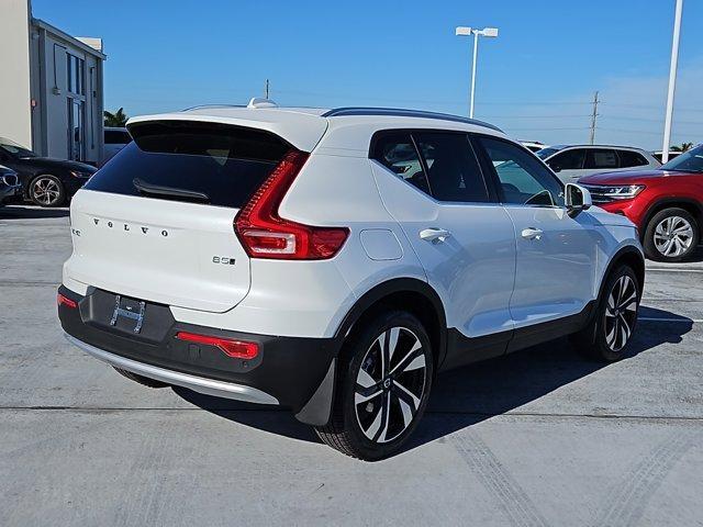 new 2025 Volvo XC40 car, priced at $49,300