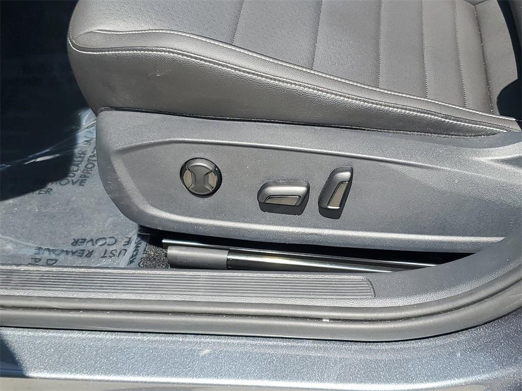 used 2023 Volkswagen Jetta car, priced at $19,777