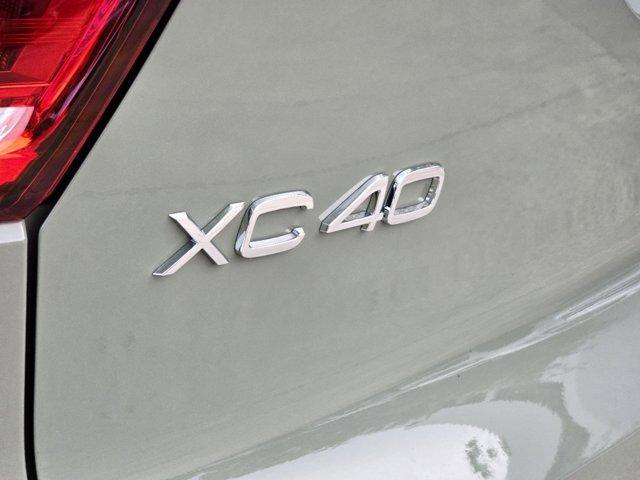 new 2025 Volvo XC40 car, priced at $48,315