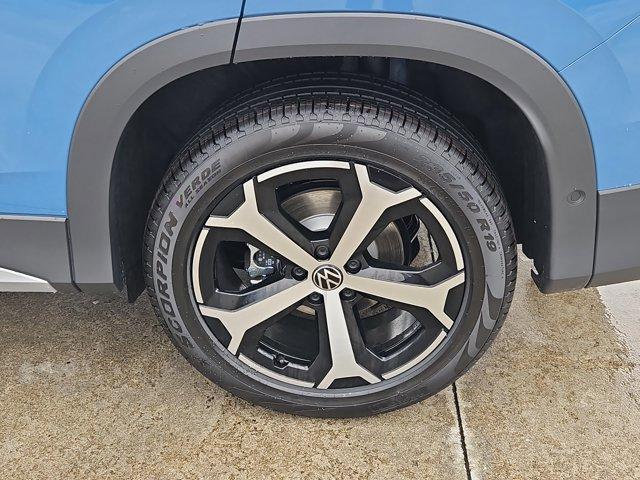 new 2025 Volkswagen Tiguan car