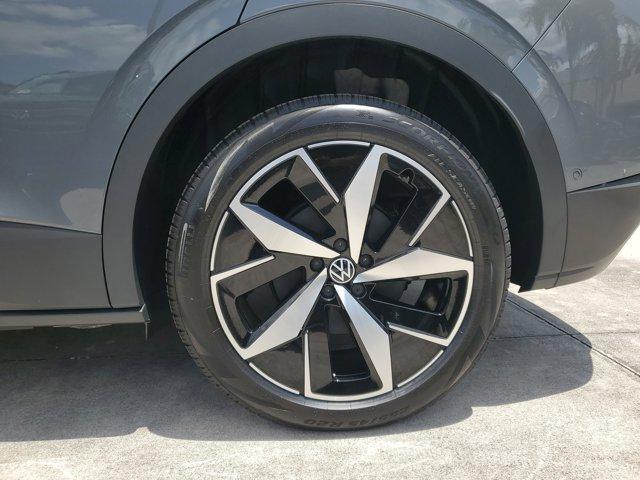 new 2025 Volkswagen ID.4 car
