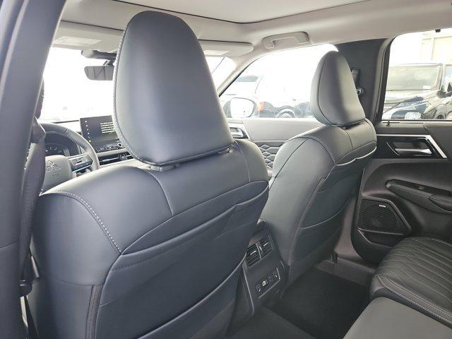 new 2025 Mitsubishi Outlander car, priced at $41,745