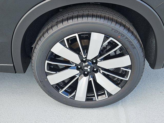 new 2025 Mitsubishi Outlander car, priced at $41,745