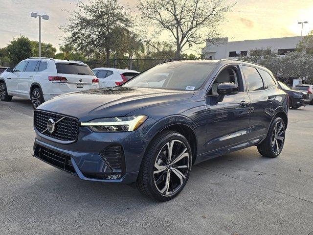 new 2025 Volvo XC60 car, priced at $59,910