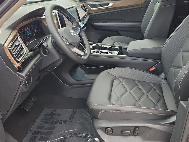 new 2025 Volkswagen Atlas car, priced at $42,269