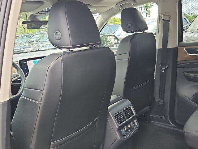 new 2025 Volkswagen Atlas car, priced at $42,269