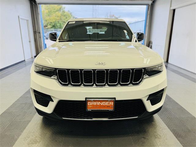 new 2025 Jeep Grand Cherokee car, priced at $34,498