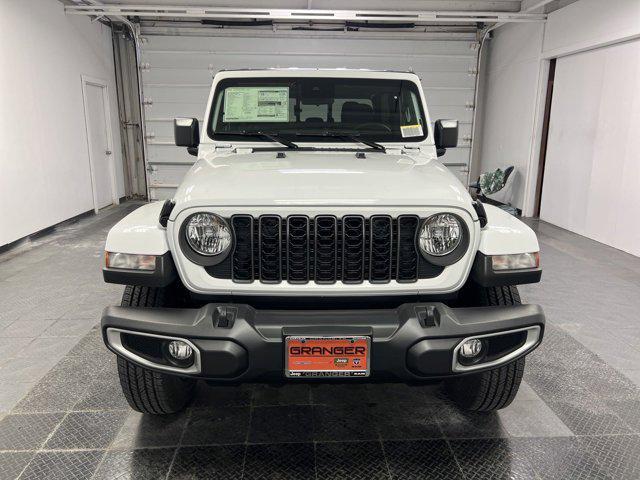 new 2024 Jeep Gladiator car, priced at $44,998