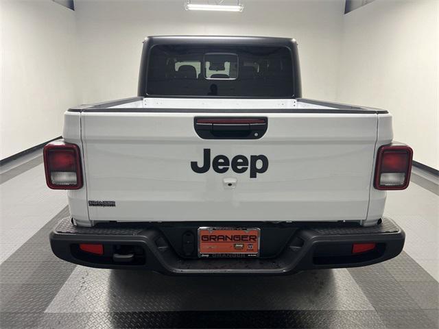 new 2024 Jeep Gladiator car, priced at $41,498