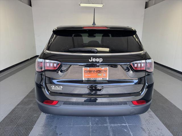 new 2025 Jeep Compass car, priced at $27,998