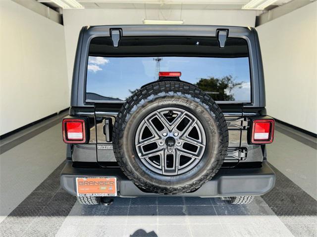 new 2025 Jeep Wrangler car, priced at $44,998