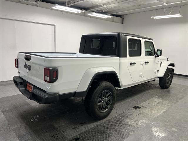 new 2024 Jeep Gladiator car, priced at $39,998