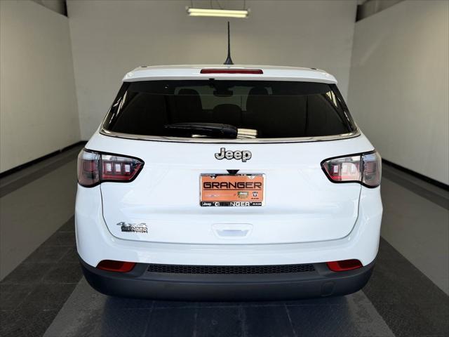 new 2025 Jeep Compass car, priced at $26,998