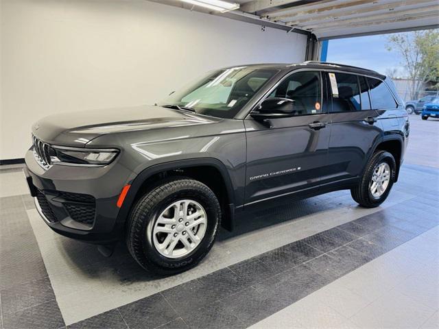 new 2025 Jeep Grand Cherokee car, priced at $34,998