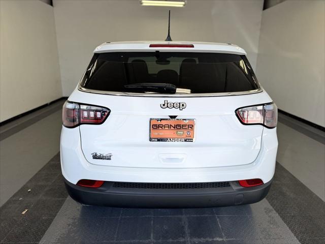 new 2025 Jeep Compass car, priced at $26,998