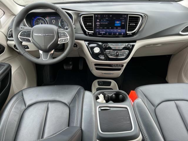 used 2024 Chrysler Pacifica car, priced at $33,295