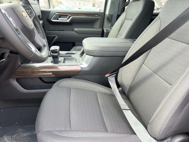 new 2025 Chevrolet Silverado 1500 car, priced at $52,271