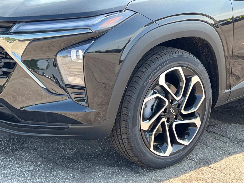 new 2025 Chevrolet Trax car, priced at $26,063