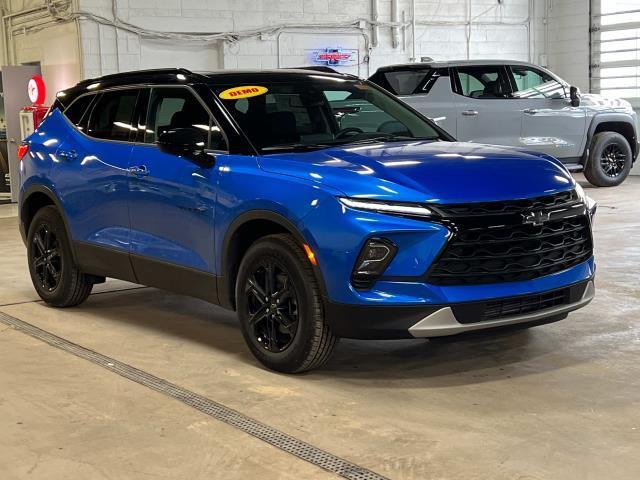 new 2025 Chevrolet Blazer car, priced at $36,160