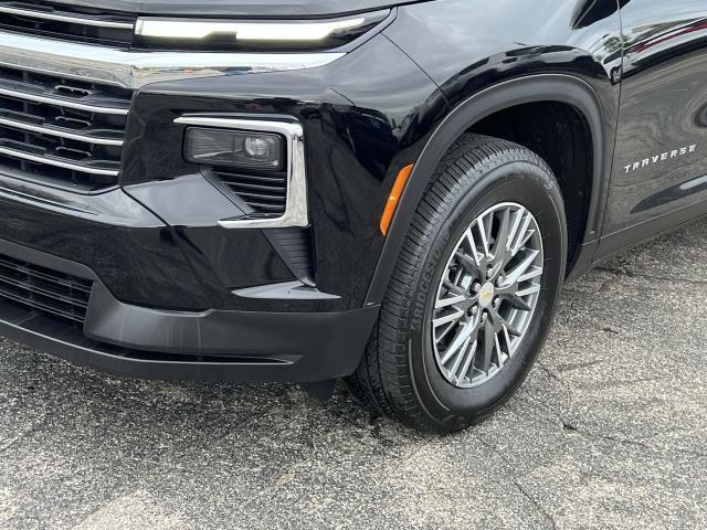 used 2024 Chevrolet Traverse car, priced at $43,995