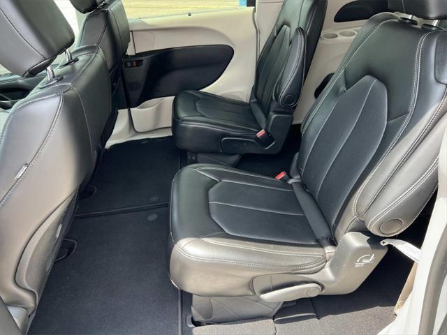 used 2024 Chrysler Pacifica car, priced at $33,985