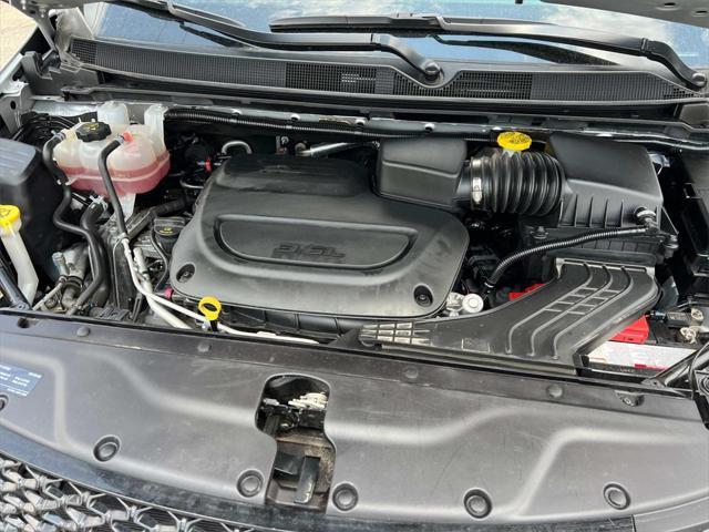 used 2024 Chrysler Pacifica car, priced at $33,985
