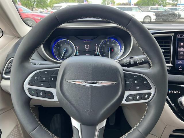 used 2024 Chrysler Pacifica car, priced at $33,985