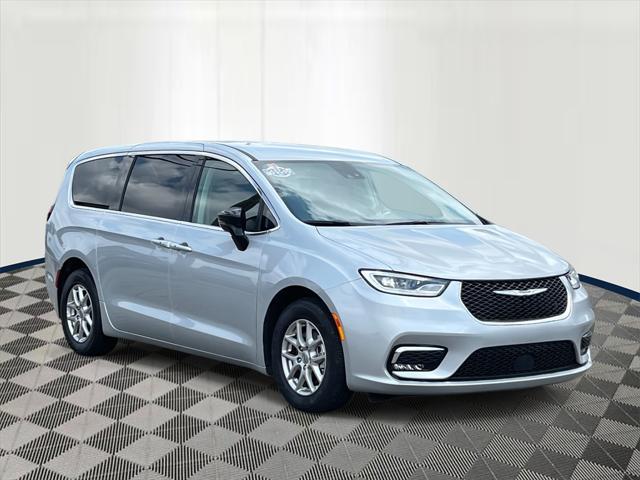 used 2024 Chrysler Pacifica car, priced at $33,985
