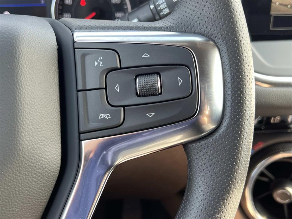 new 2025 Chevrolet Blazer car, priced at $35,980