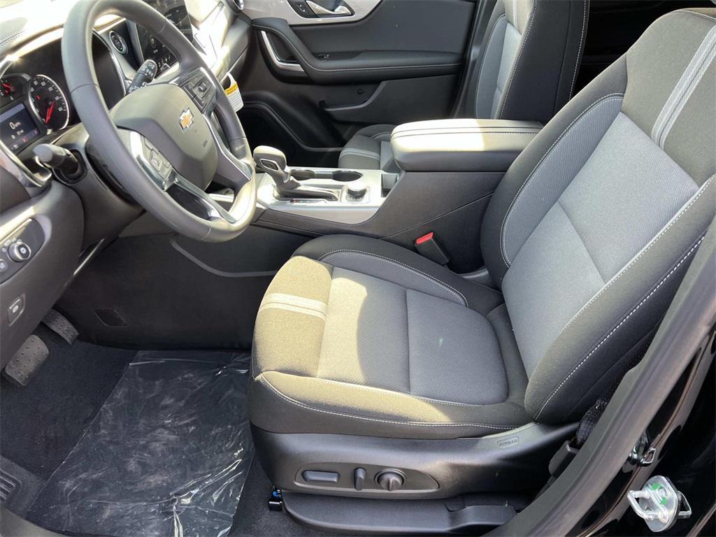 new 2025 Chevrolet Blazer car, priced at $35,980