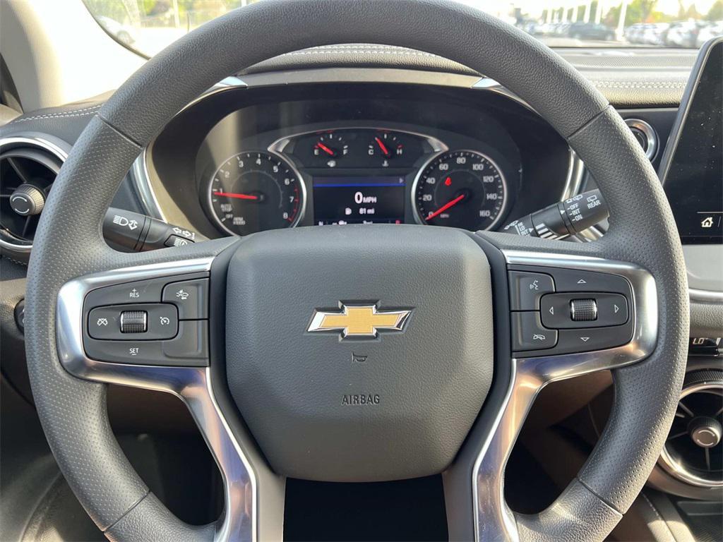 new 2025 Chevrolet Blazer car, priced at $35,980
