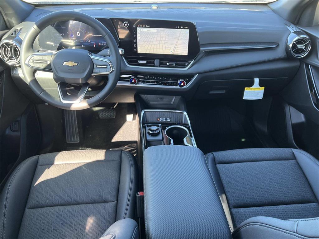new 2026 Chevrolet Equinox car, priced at $30,454