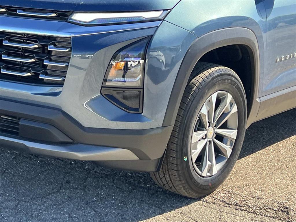 new 2026 Chevrolet Equinox car, priced at $30,454