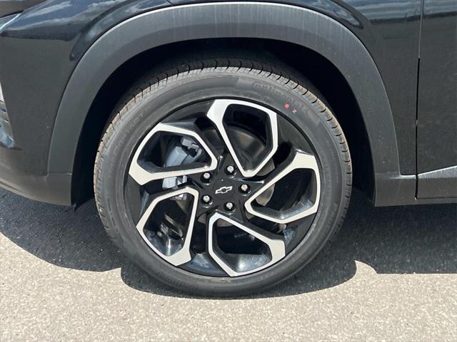 new 2025 Chevrolet Trax car, priced at $26,076