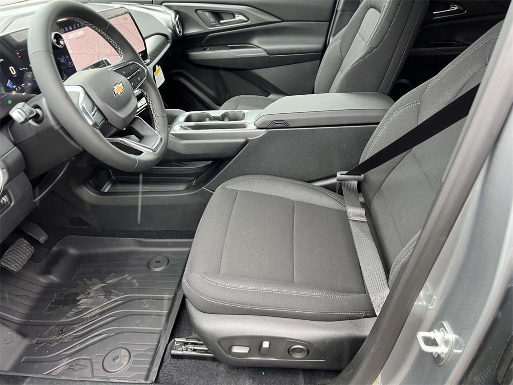 new 2026 Chevrolet Equinox EV car, priced at $38,165