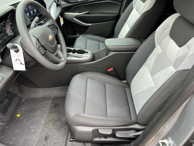 new 2025 Chevrolet Trax car, priced at $24,035