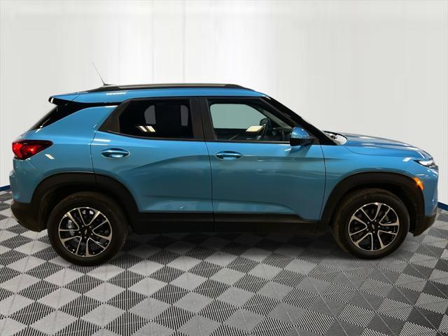 new 2025 Chevrolet TrailBlazer car, priced at $26,818