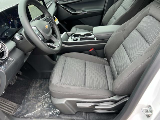 new 2026 Chevrolet Equinox car, priced at $28,146