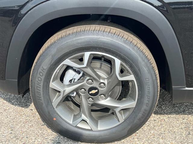 new 2025 Chevrolet Trax car, priced at $24,135