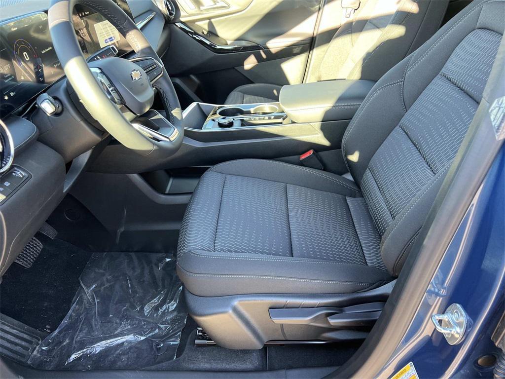 new 2026 Chevrolet Equinox car, priced at $28,664