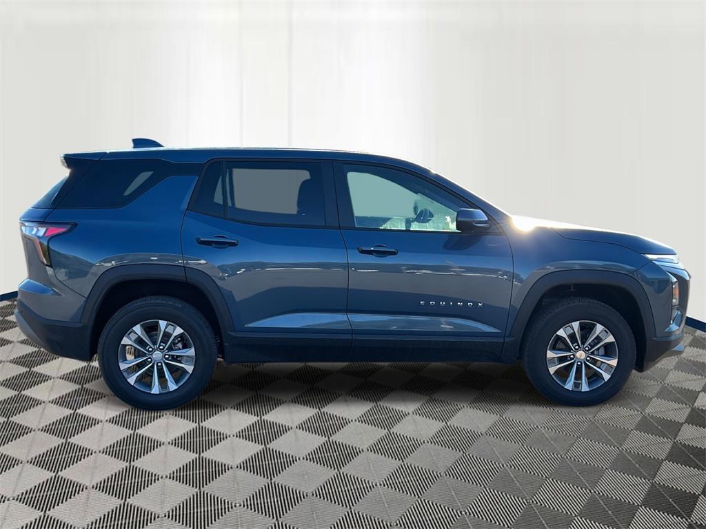 new 2026 Chevrolet Equinox car, priced at $28,664