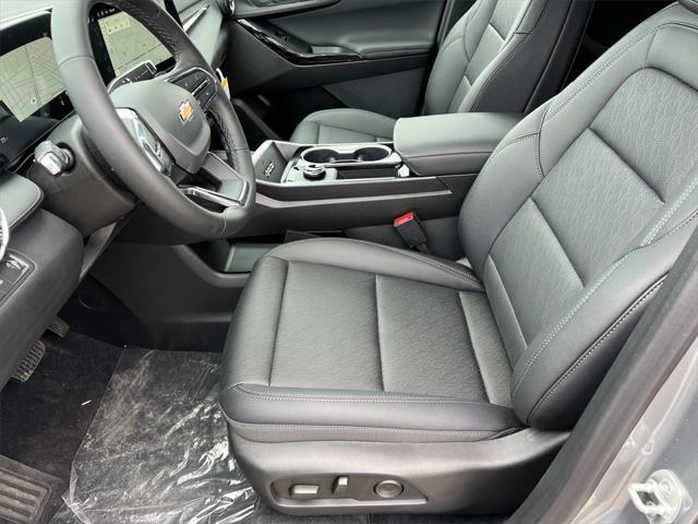 new 2026 Chevrolet Equinox car, priced at $29,937