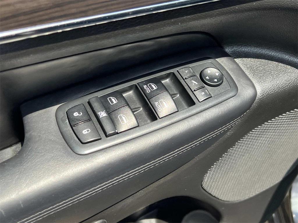 used 2018 Jeep Grand Cherokee car, priced at $19,995