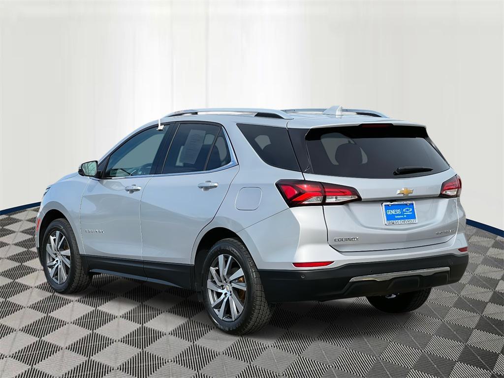 used 2022 Chevrolet Equinox car, priced at $21,375