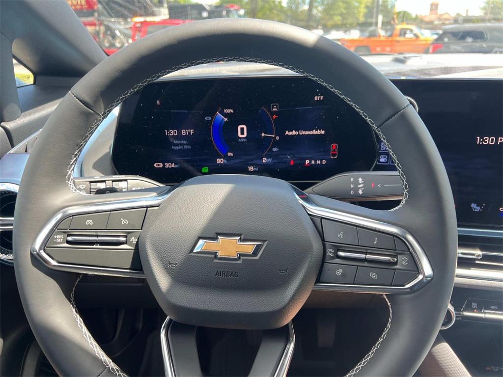 new 2025 Chevrolet Equinox EV car, priced at $41,015