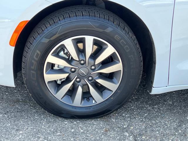 used 2024 Chrysler Pacifica Hybrid car, priced at $34,695
