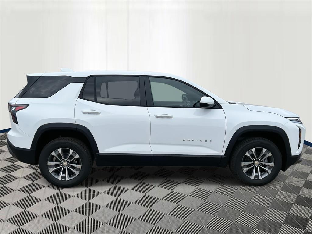 new 2026 Chevrolet Equinox car, priced at $30,495